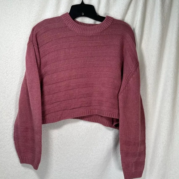 Topshop Sweaters - Top shop women’s crop blush pink color cable knit oversized sweater size 4